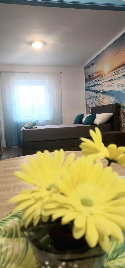 Luna Apartments Baška Voda エクステリア 写真