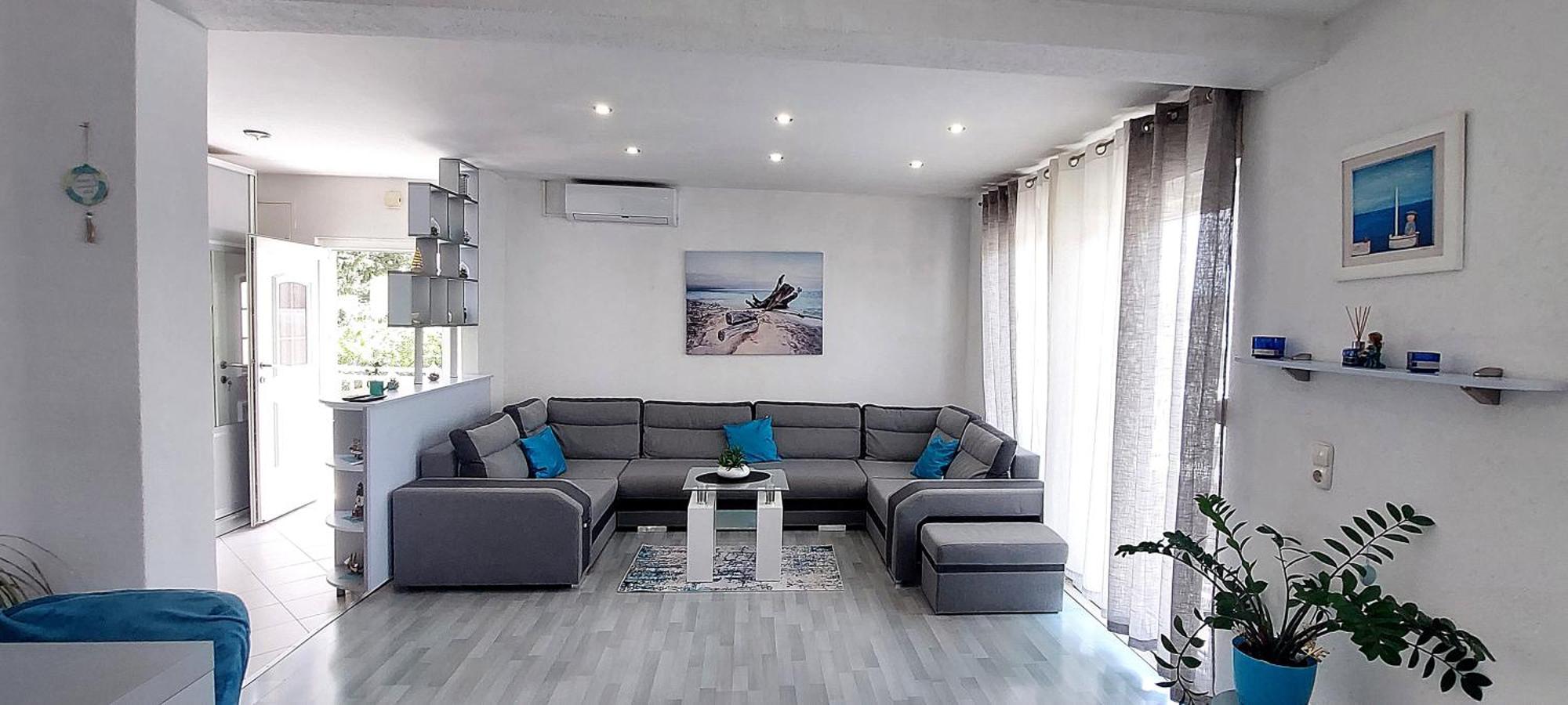 Luna Apartments Baška Voda エクステリア 写真